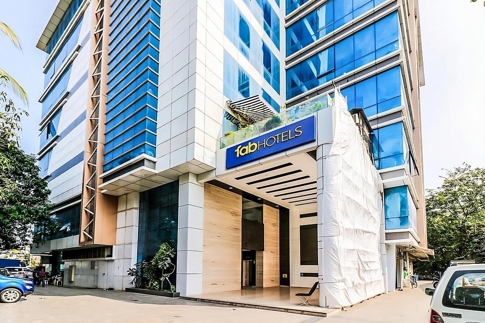 Hotel Aksa Powai Mumbai Exterior photo