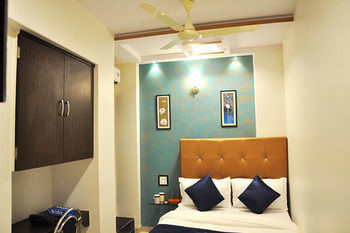 Hotel Aksa Powai Mumbai Exterior photo